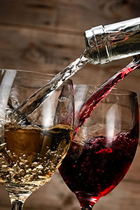 COMPLIMENTARY-COCKTAIL-WINE